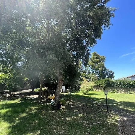 Semiinterrato Giardino,bbq,mare Semesterbostad *